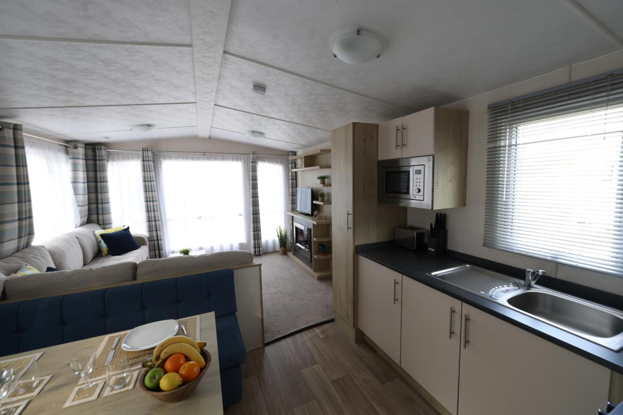 Mercury Yacht Harbour And Holiday Park Bursledon Buitenkant foto
